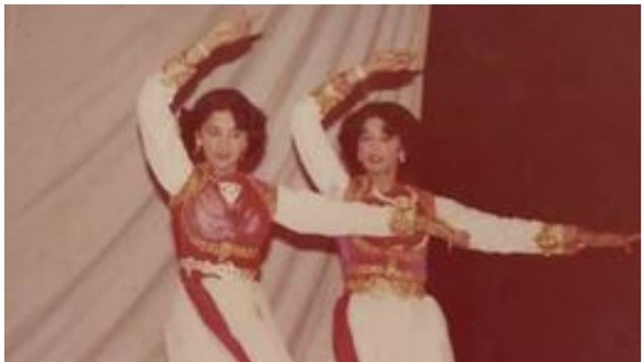 അവള്ക്കൊപ്പമുള്ള മനോഹരമായ ഓര്മ്മ; ഫോട്ടോയുമായി മാധുരി ദീക്ഷിത് അവള്ക്കൊപ്പമുള്ള മനോഹരമായ ഓര്മ്മ; ഫോട്ടോയുമായി മാധുരി ദീക്ഷിത്