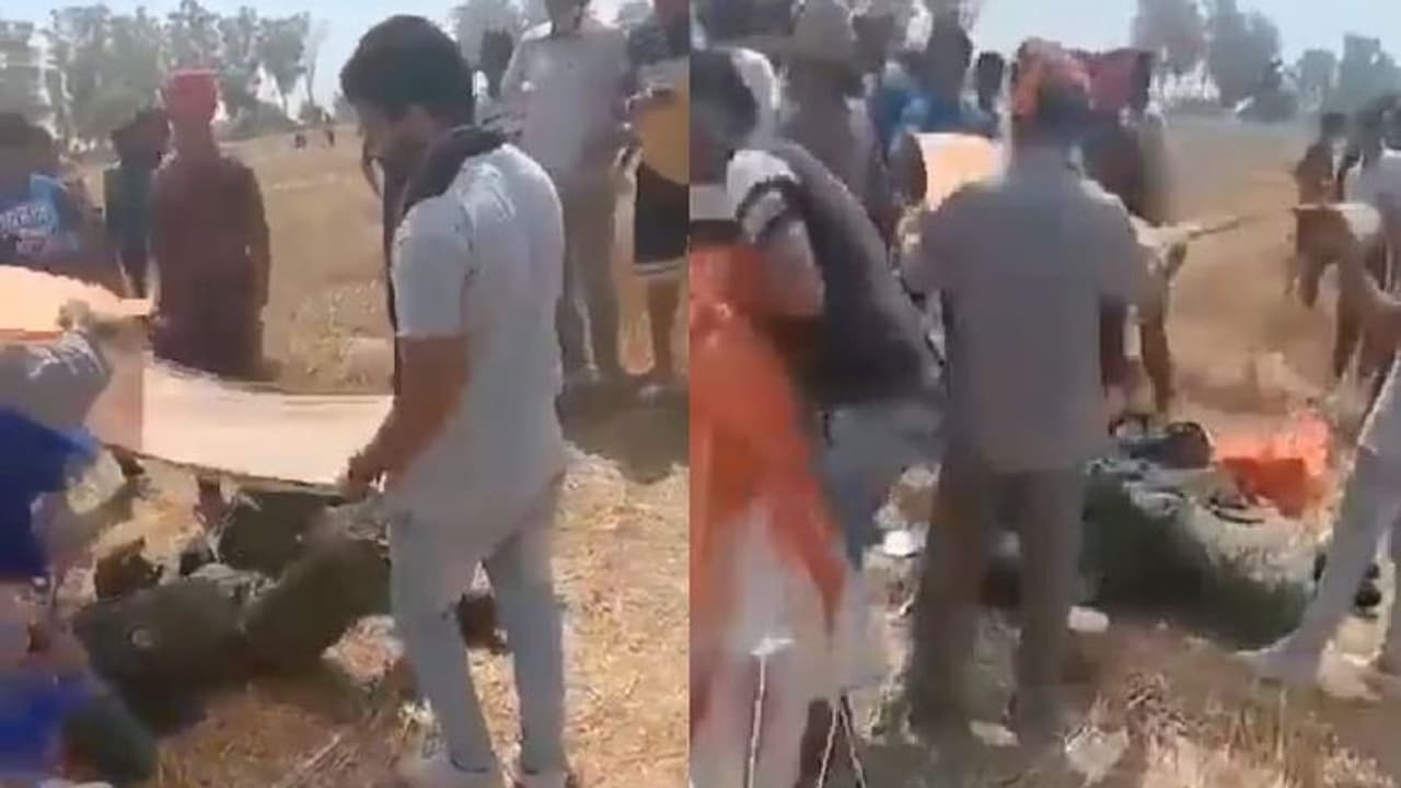 ಭಾರತೀಯ ವಾಯುಸೇನೆ ವಿಮಾನ ಅಪಘಾತ, ಕೆಳಕ್ಕೆ ಜಿಗಿದ ಪೈಲೈಟ್ ರಕ್ಷಿಸಿದ ಗ್ರಾಮಸ್ಥರು!