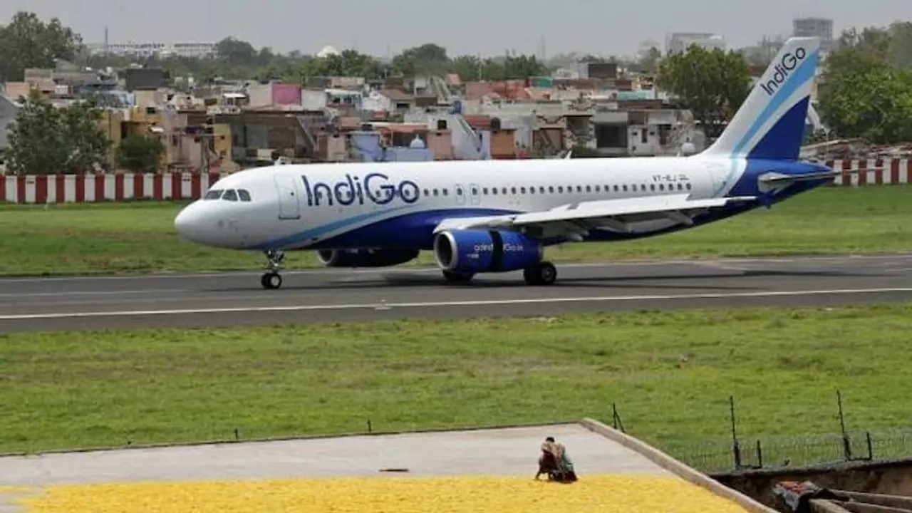 ওড়া শুরু করতেই বিমানে পৌঁছে গেল করোনাভাইরাস, ডানা ছাঁটতে হল ইন্ডিগো র
