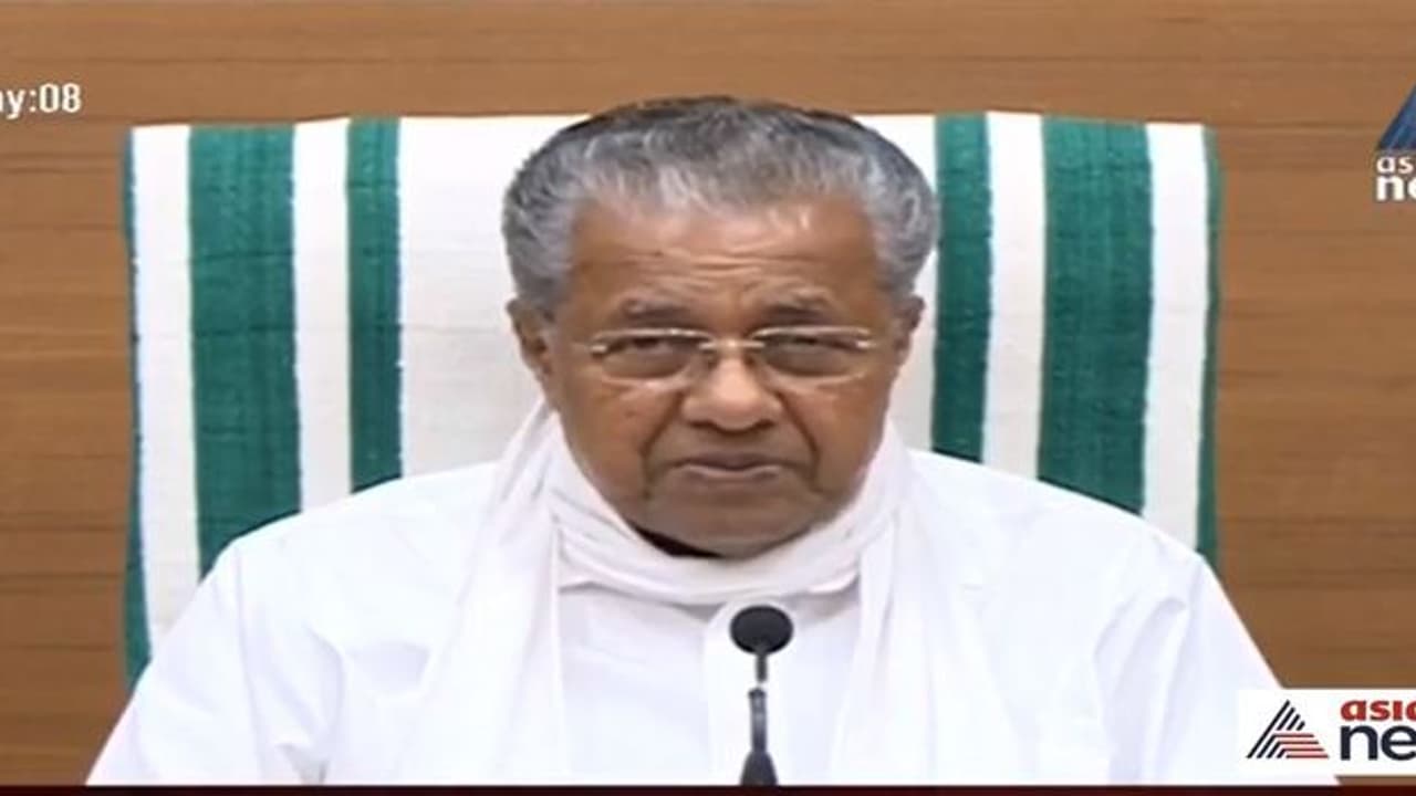 കണ്ണൂരിലെ സംഭവം ആവര്ത്തിക്കരുത്; അതിഥിതൊഴിലാളി ക്യാമ്പുകൾ സന്ദര്ശിക്കാന് ഡിവൈഎസ്പിമാര്ക്ക് നിര്ദ്ദേശം കണ്ണൂരിലെ സംഭവം ആവര്ത്തിക്കരുത്; അതിഥിതൊഴിലാളി ക്യാമ്പുകൾ സന്ദര്ശിക്കാന് ഡിവൈഎസ്പിമാര്ക്ക് നിര്ദ്ദേശം