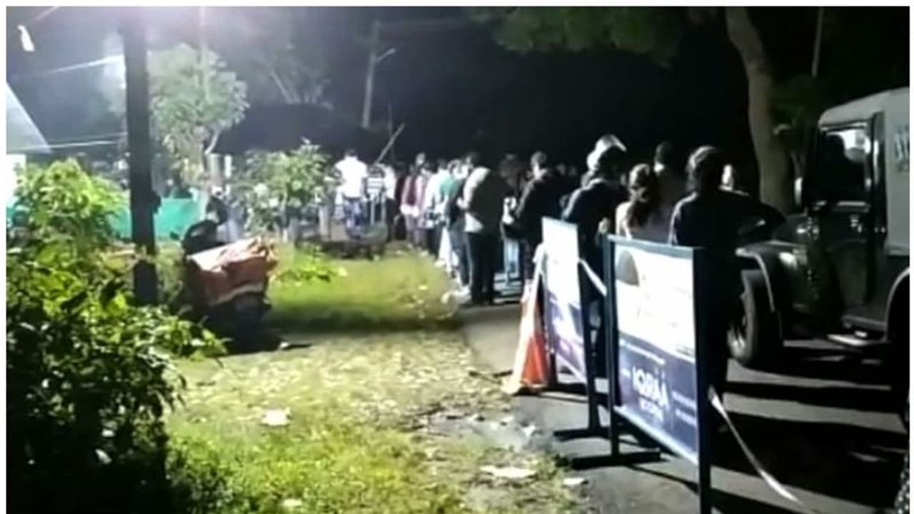 മുത്തങ്ങ അതിർത്തിയിലൂടെ ഇതുവരെ കടത്തിവിട്ടത് 2340 പേരെ ; 227 പേര്‍ ക്വാറന്‍റൈനില്‍