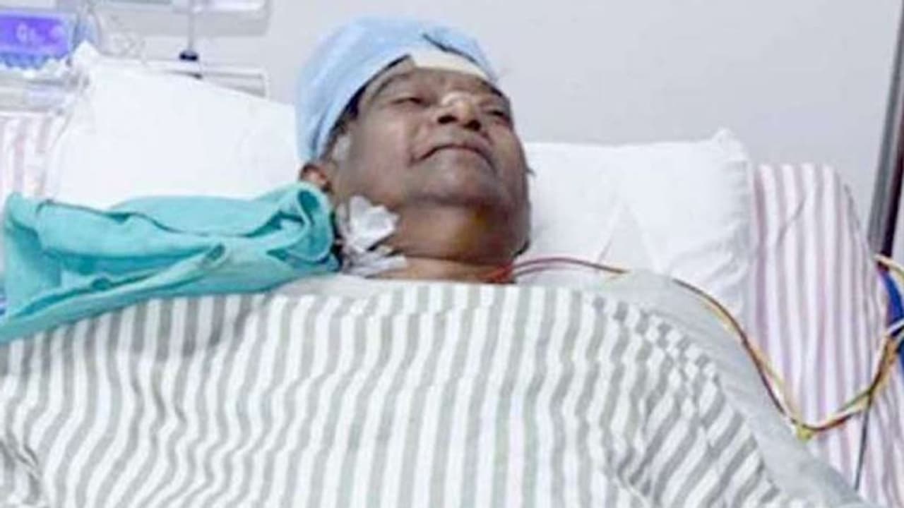 छत्तीसगढ़ के पूर्व CM अजीत जोगी को आया हार्टअटैक, हॉस्पिटल में एडमिट; गले में अटका इमली का बीज, बढ़ी मुश्किल छत्तीसगढ़ के पूर्व CM अजीत जोगी को आया हार्टअटैक, हॉस्पिटल में एडमिट; गले में अटका इमली का बीज, बढ़ी मुश्किल