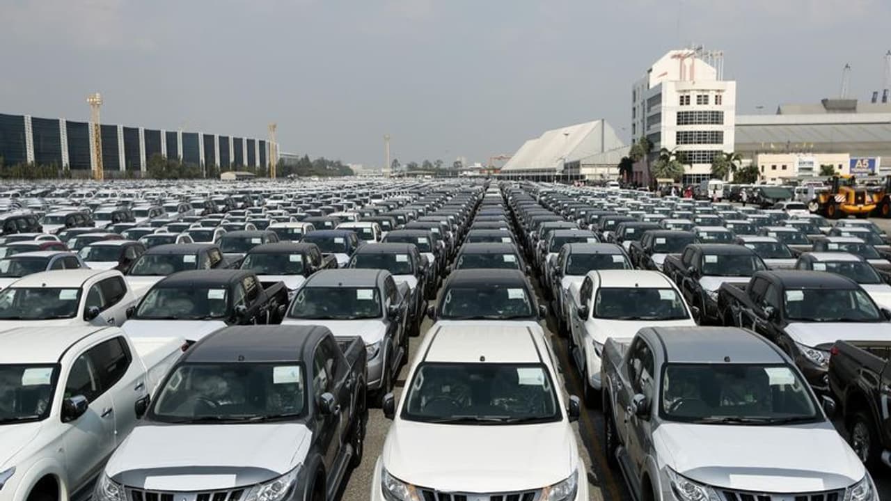 மார்ச் மாதத்தில் இந்தியாவில் பயணிகள் வாகன விற்பனை 5 % வீழ்ச்சி