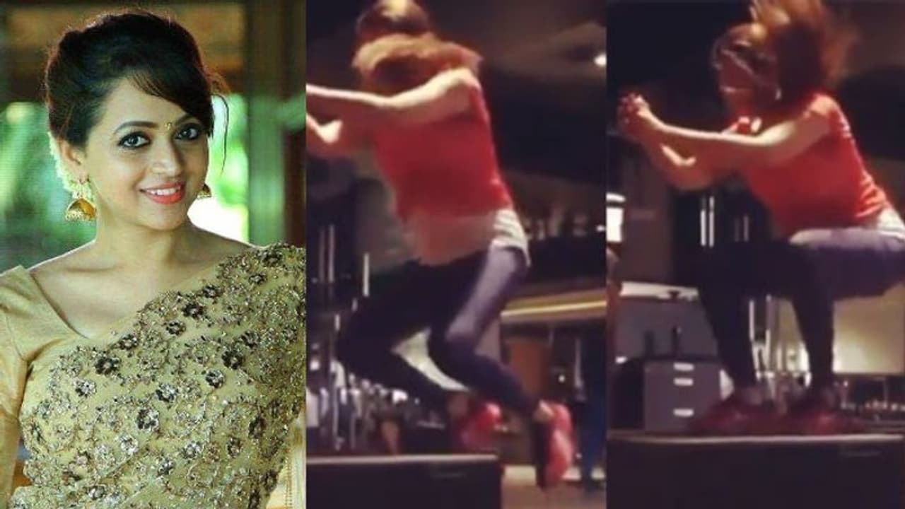 ലോക്ക്ഡൗണ് കാലത്ത് വര്ക്കൗട്ട് വീഡിയോ പങ്കുവച്ച് ഭാവനയും ! ലോക്ക്ഡൗണ് കാലത്ത് വര്ക്കൗട്ട് വീഡിയോ പങ്കുവച്ച് ഭാവനയും !