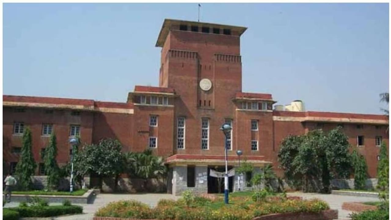 കോളേജ് ജീവനക്കാർക്ക് ശമ്പളം നൽകണം; 18.75 കോടി അനുവദിച്ച് ദില്ലി സർക്കാർ കോളേജ് ജീവനക്കാർക്ക് ശമ്പളം നൽകണം; 18.75 കോടി അനുവദിച്ച് ദില്ലി സർക്കാർ