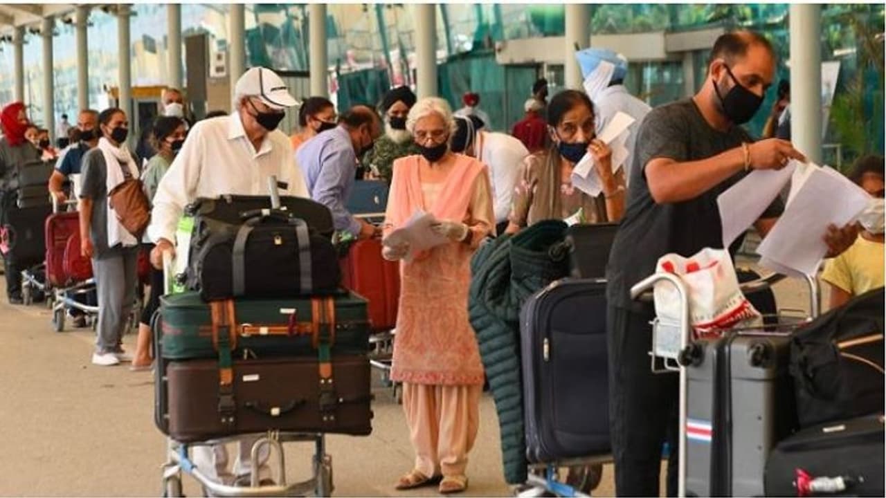 ನಾಳೆ ಬ್ರಿಟನ್ ಕನ್ನಡಿಗರು ಭಾರತಕ್ಕೆ; ಲಂಡನ್ನಿಂದ ಬೆಂಗ್ಳೂರಿಗೆ ಬರಲಿದೆ ವಿಮಾನ ನಾಳೆ ಬ್ರಿಟನ್ ಕನ್ನಡಿಗರು ಭಾರತಕ್ಕೆ; ಲಂಡನ್ನಿಂದ ಬೆಂಗ್ಳೂರಿಗೆ ಬರಲಿದೆ ವಿಮಾನ