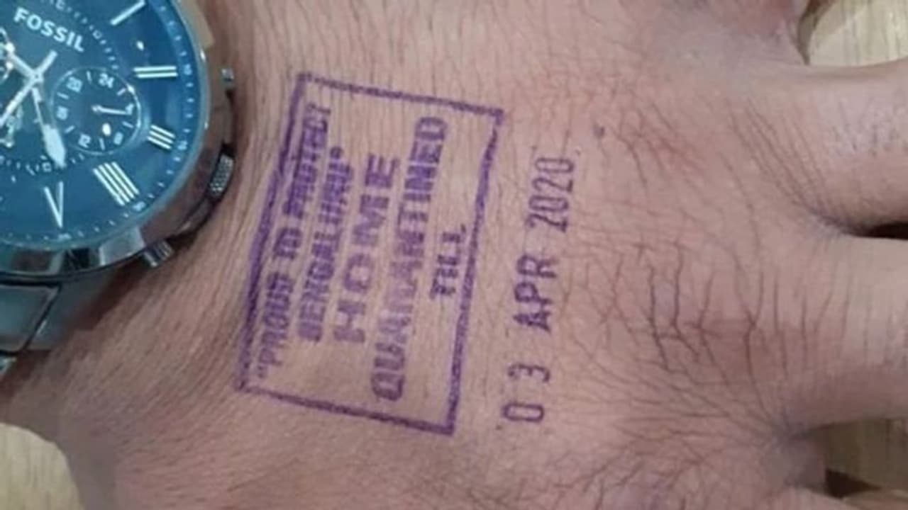 ಕೊರೋನಾ ಕಾಟ: ಕ್ವಾರಂಟೈನ್ಗೆ ಹೆದರಿ 110 ಕಿಮೀ ವಾಪಸ್ ಹೋದ ದಂಪತಿ..! ಕೊರೋನಾ ಕಾಟ: ಕ್ವಾರಂಟೈನ್ಗೆ ಹೆದರಿ 110 ಕಿಮೀ ವಾಪಸ್ ಹೋದ ದಂಪತಿ..!