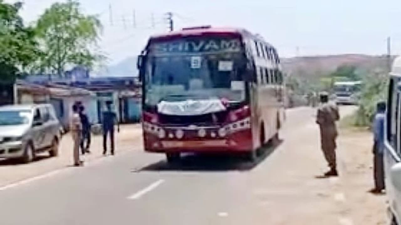 ফিরিয়ে আনল পশ্চিমবঙ্গ, রাজ্য়ে ফিরে ঝাড়খণ্ডের গুণ গাইছেন পুরুলিয়ার শ্রমিকরা