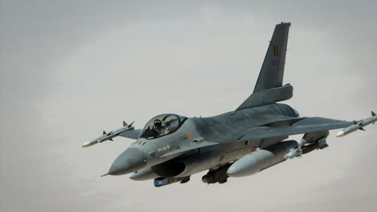 ತೀವ್ರಗೊಂಡ ಸಂಘರ್ಷ, ಪಾಕಿಸ್ತಾನದ ಇಬ್ಬರು ಪೈಲೆಟ್‌ನ್ನು ಜೀವಂತವಾಗಿ ಸೆರೆ ಹಿಡಿದ ಭಾರತ