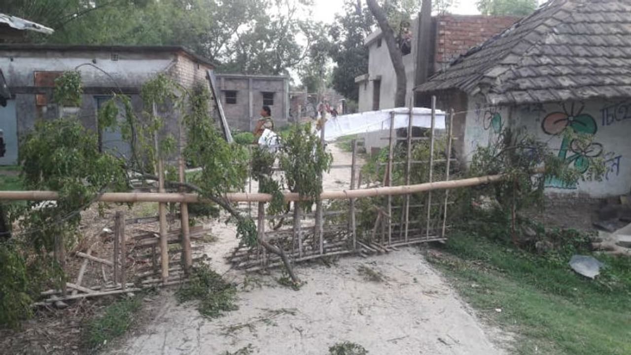 3 COVID 19 cases found in green zone Uttar Dinajpur: Locals block entry points to city in West Bengal