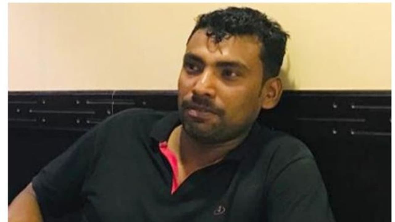 പ്രവാസി മലയാളി യുവാവ് ഹൃദയാഘാതം മൂലം മരിച്ചു പ്രവാസി മലയാളി യുവാവ് ഹൃദയാഘാതം മൂലം മരിച്ചു