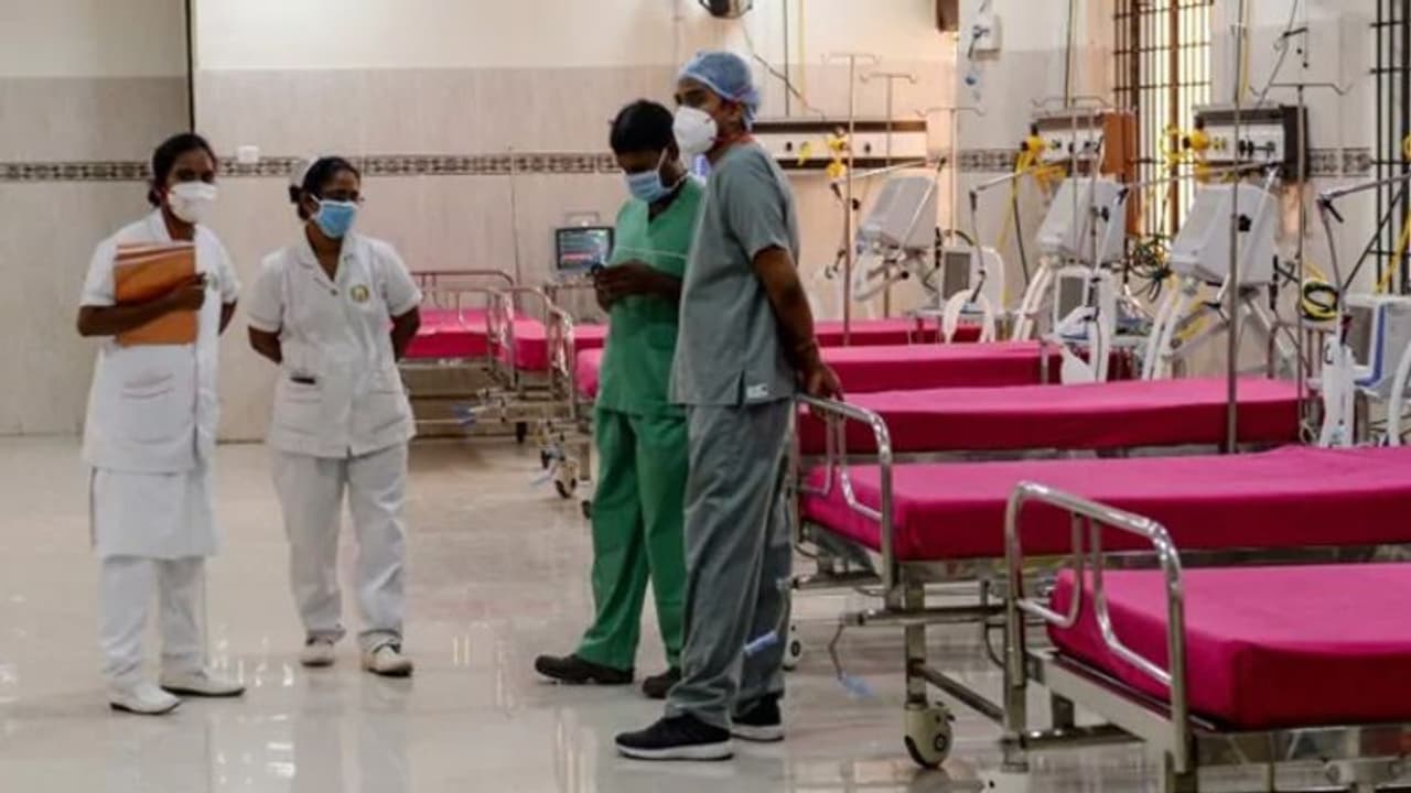 സംസ്ഥാനത്ത് നിരീക്ഷണ കേന്ദ്രങ്ങളുടെ നടത്തിപ്പിൽ ആശയകുഴപ്പം; തദ്ദേശ സ്ഥാപനങ്ങൾക്ക് പണം ലഭിച്ചില്ലെന്ന് പരാതി