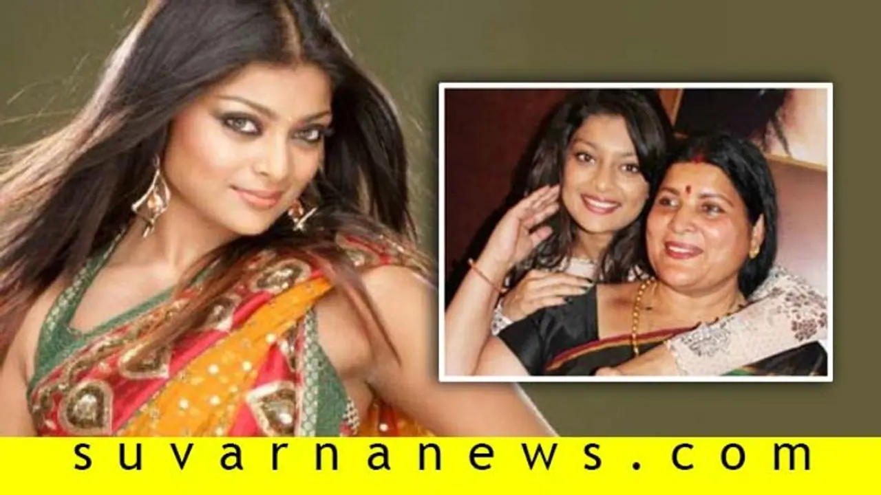 ಏರ್ಲಿಫ್ಟ್; ಲಂಡನ್ನಿಂದ ಭಾರತಕ್ಕೆ ನಟಿ ಜಯಮಾಲಾ ಪುತ್ರಿ ವಾಪಸ್! ಏರ್ಲಿಫ್ಟ್; ಲಂಡನ್ನಿಂದ ಭಾರತಕ್ಕೆ ನಟಿ ಜಯಮಾಲಾ ಪುತ್ರಿ ವಾಪಸ್!