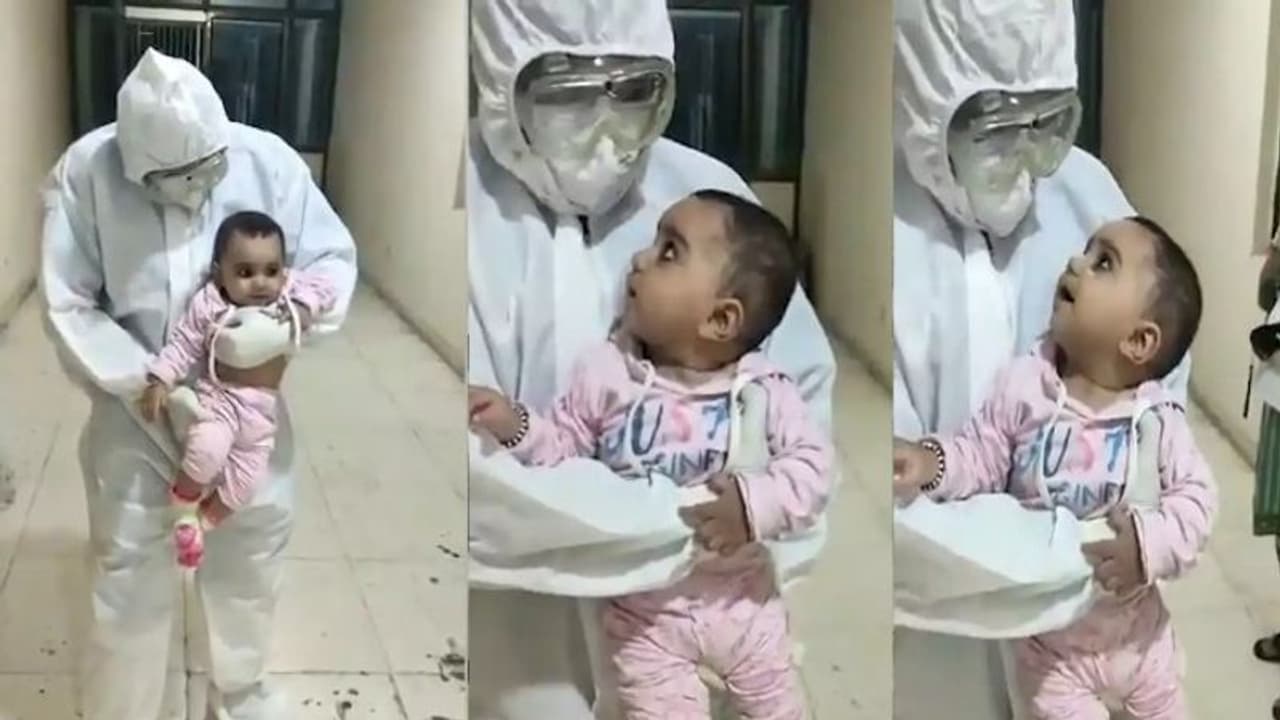 കൊവിഡിനോട് പോരാടി ജയിച്ച് ആറുമാസം പ്രായമുള്ള കുഞ്ഞ്; വീഡിയോ പങ്കുവച്ച് ആശുപത്രി അധികൃതര് കൊവിഡിനോട് പോരാടി ജയിച്ച് ആറുമാസം പ്രായമുള്ള കുഞ്ഞ്; വീഡിയോ പങ്കുവച്ച് ആശുപത്രി അധികൃതര്