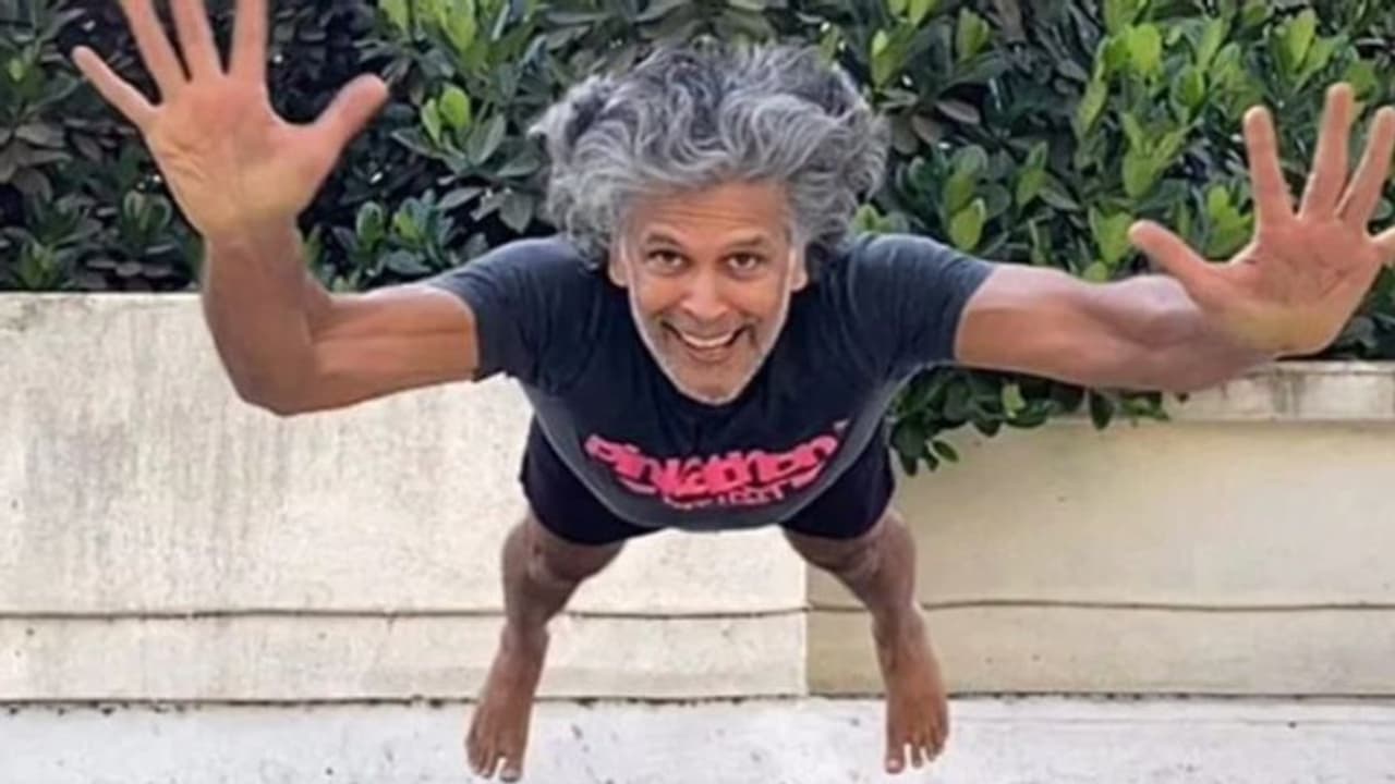 ഇതാണ് 'സൂപ്പര്‍മാന്‍ പുഷ് അപ്‌സ്'; വീട്ടില്‍ പരീക്ഷിക്കല്ലേ...