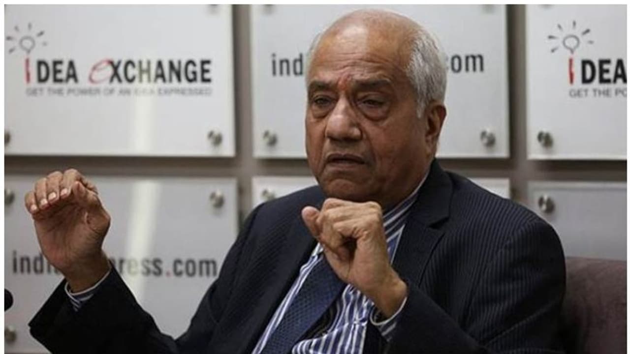 ആരോഗ്യ സേതു നിർബന്ധമാക്കിയത് നിയമവിരുദ്ധം; രൂക്ഷ വിമർശനവുമായി ജസ്റ്റിസ് ബി എൻ ശ്രീകൃഷ്ണ