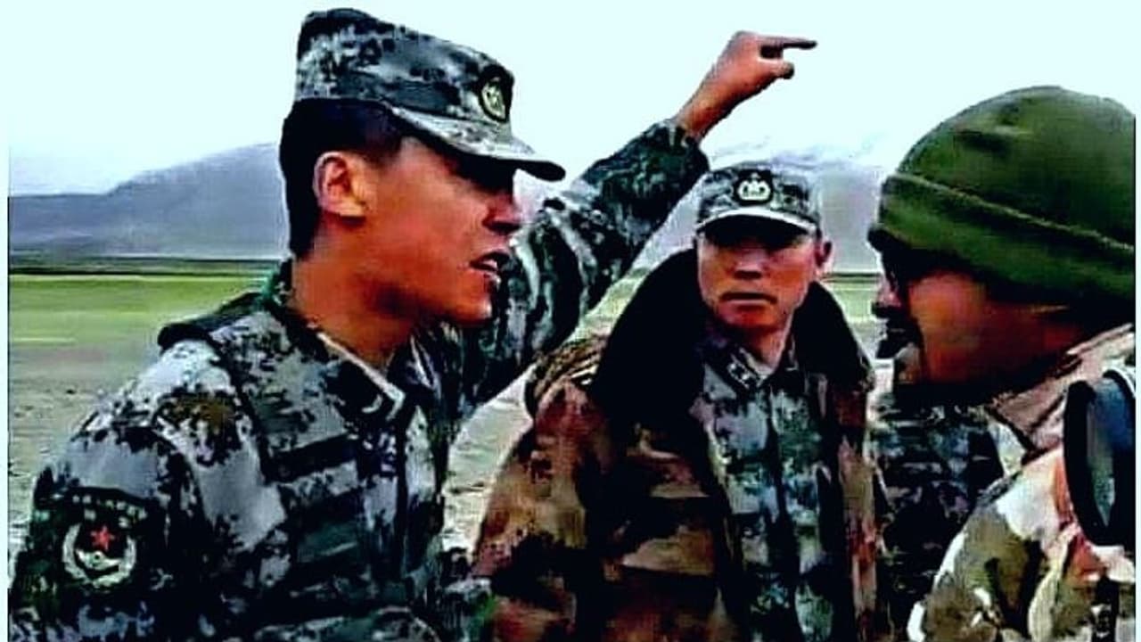 കോർക്കാൻ വന്ന ചൈനീസ് മേജറിന്റെ മൂക്കിടിച്ച് പരത്തിയ ആ 'തീപ്പൊരി' ഇന്ത്യൻ ലെഫ്റ്റനന്റ് ആരാണ്?