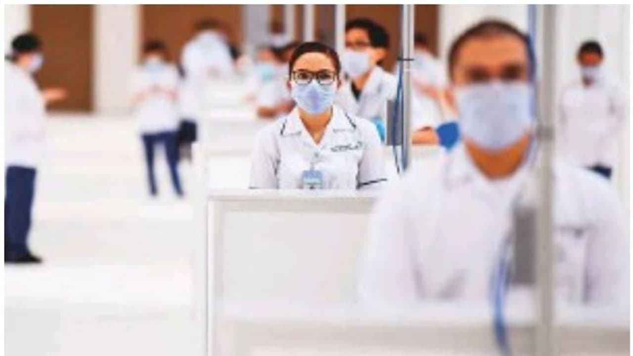 ലോകത്തെ ഒരു ലക്ഷം ആരോഗ്യപ്രവര്ത്തകര്ക്ക് സൗജന്യ വിമാന ടിക്കറ്റുകള്; രജിസ്ട്രേഷന് ഇന്നു മുതല് ലോകത്തെ ഒരു ലക്ഷം ആരോഗ്യപ്രവര്ത്തകര്ക്ക് സൗജന്യ വിമാന ടിക്കറ്റുകള്; രജിസ്ട്രേഷന് ഇന്നു മുതല്