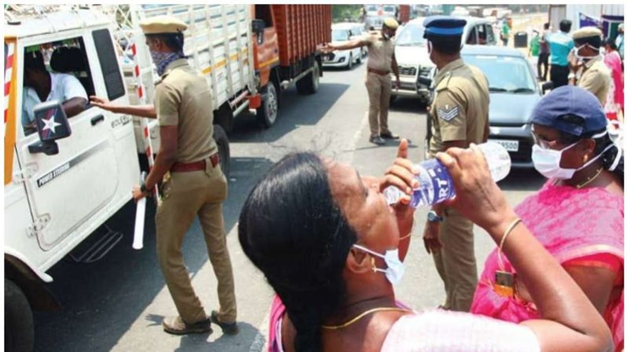 കേരളത്തിലേക്കുള്ള പാസ്സ് അപേക്ഷ കൂട്ടത്തോടെ തള്ളി തമിഴ്നാട്, വലഞ്ഞ് മലയാളികൾ