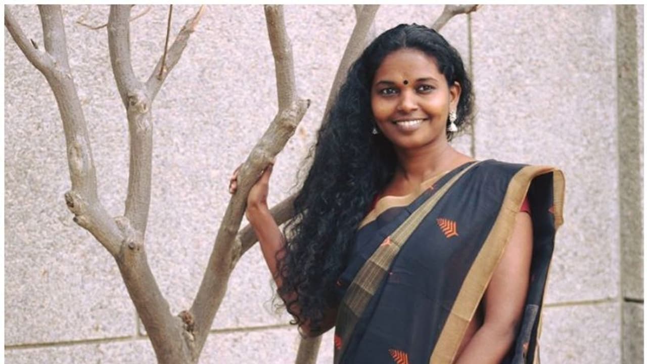 'നോവൽ കൊറോണ വൈറസ് രോഗം പകരാതെ തടയാനാകും'; കോളർ ട്യൂണിലെ കരുതലിന്റെ ശബ്ദം ടിന്റുമോളാണ് 'നോവൽ കൊറോണ വൈറസ് രോഗം പകരാതെ തടയാനാകും'; കോളർ ട്യൂണിലെ കരുതലിന്റെ ശബ്ദം ടിന്റുമോളാണ്