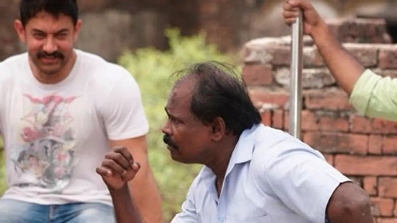 প্রয়াত আমির খানের ২৫ বছরের বলিউড সফরের সঙ্গী, শোকের ছায়া বি টাউনে প্রয়াত আমির খানের ২৫ বছরের বলিউড সফরের সঙ্গী, শোকের ছায়া বি টাউনে