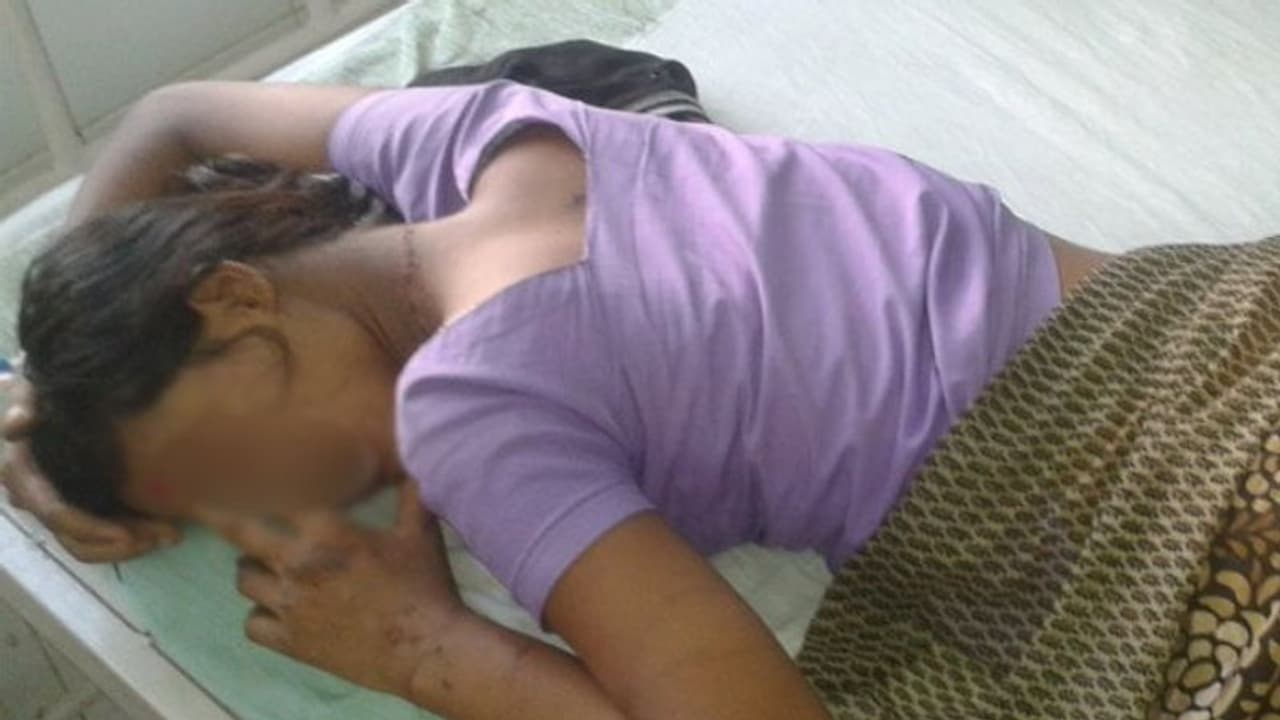 लॉकडाउन में हैवान बना पति, मौत का भय दिखा पत्नी को भाई के साथ सुलाता..मना करती तो बरपाता कहर लॉकडाउन में हैवान बना पति, मौत का भय दिखा पत्नी को भाई के साथ सुलाता..मना करती तो बरपाता कहर