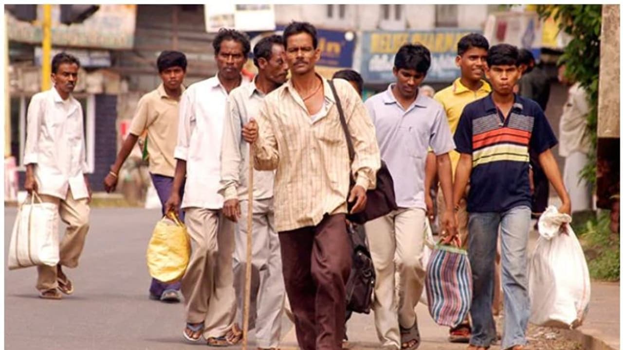 തൊഴിലില്ലായ്മയും പട്ടിണിയും, ഇന്ത്യയിലെ സാധാരണക്കാര് അങ്ങേയറ്റം ദുരിതത്തില്... തൊഴിലില്ലായ്മയും പട്ടിണിയും, ഇന്ത്യയിലെ സാധാരണക്കാര് അങ്ങേയറ്റം ദുരിതത്തില്...