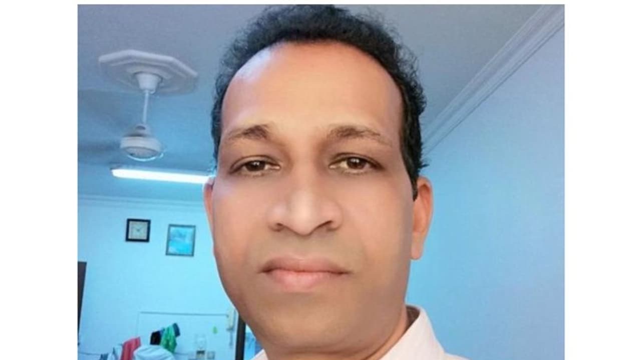 ഭക്ഷണം കഴിക്കുന്നതിനിടെ ശാരീരികാസ്വാസ്ഥ്യം; ആശുപത്രിയിലെത്തിക്കുന്നതിനിടെ പ്രവാസി മലയാളി മരിച്ചു ഭക്ഷണം കഴിക്കുന്നതിനിടെ ശാരീരികാസ്വാസ്ഥ്യം; ആശുപത്രിയിലെത്തിക്കുന്നതിനിടെ പ്രവാസി മലയാളി മരിച്ചു