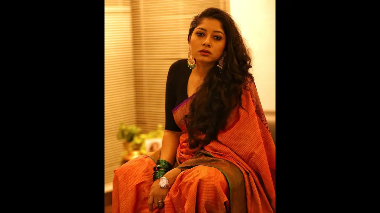 தொடரும் ஆபாச வீடியோ தொல்லை... கொதித்தெழுந்த கேரளத்து பைங்கிளியின் அதிரடி...! தொடரும் ஆபாச வீடியோ தொல்லை... கொதித்தெழுந்த கேரளத்து பைங்கிளியின் அதிரடி...!