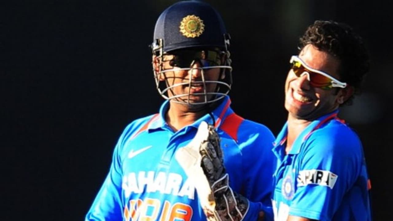 ടീമില്‍ നിന്ന് തഴഞ്ഞതിനെപ്പറ്റി ധോണിയോട് ചോദിക്കണം എന്നുണ്ടായിരുന്നു, പക്ഷെ കഴിഞ്ഞില്ലെന്ന് മുന്‍ താരം