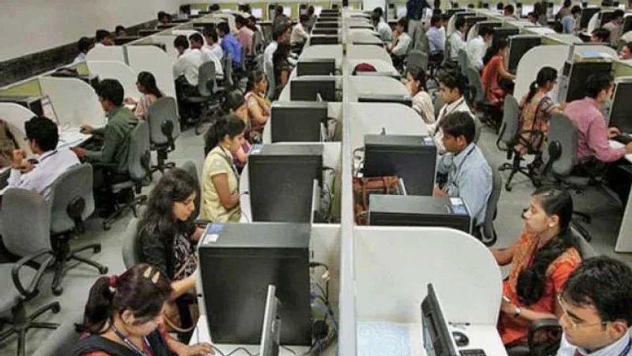 Mysuru : ಸಾರ್ವಜನಿಕ ಉದ್ದಿಮೆ ಖಾಸಗಿಯರಿಗೆ ಮಾರಾಟ