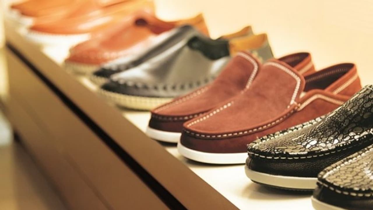 ജർമ്മൻ ചെരുപ്പ് കമ്പനി ചൈന വിടുന്നു, ഇന്ത്യയിൽ ഉൽപ്പാദനം തുടങ്ങും ജർമ്മൻ ചെരുപ്പ് കമ്പനി ചൈന വിടുന്നു, ഇന്ത്യയിൽ ഉൽപ്പാദനം തുടങ്ങും