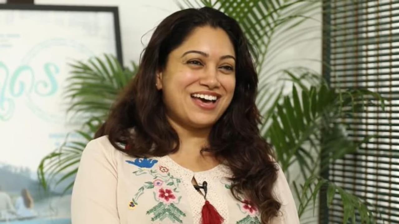 'ഒരാഴ്ചയ്ക്കിടെ 12 തവണ തീയേറ്ററില് കണ്ട സിനിമ'; അഞ്ജലി മേനോന് പറയുന്നു 'ഒരാഴ്ചയ്ക്കിടെ 12 തവണ തീയേറ്ററില് കണ്ട സിനിമ'; അഞ്ജലി മേനോന് പറയുന്നു