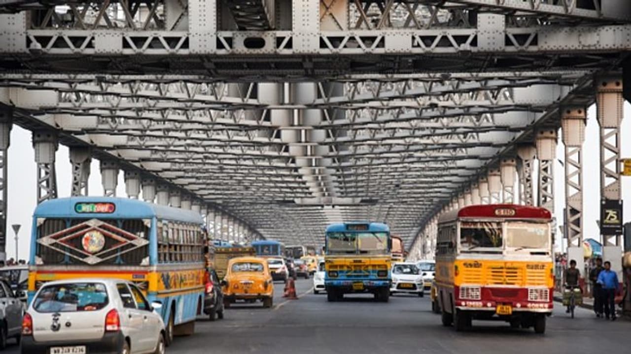নতুন করে কলকাতায় আরও বাসরুট খোলার সম্ভাবনা, ৪৯ রুটে মিলতে পারে পরিষেবা