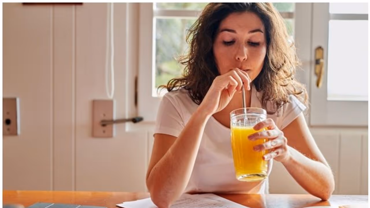 സ്ത്രീകളുടെ ശ്രദ്ധയ്ക്ക്; 'മധുരമുള്ള പാനീയങ്ങള്' ഒഴിവാക്കൂ, കാരണം ഇതാണ് സ്ത്രീകളുടെ ശ്രദ്ധയ്ക്ക്; 'മധുരമുള്ള പാനീയങ്ങള്' ഒഴിവാക്കൂ, കാരണം ഇതാണ്