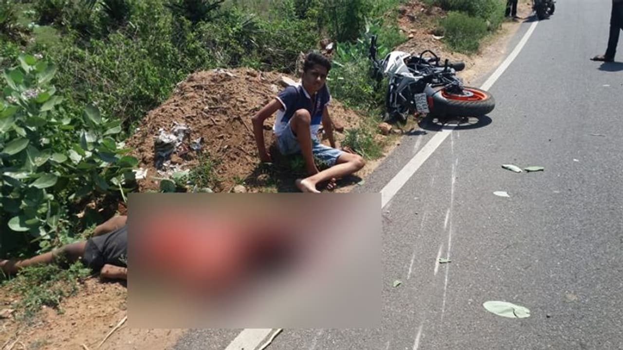 విశాఖలో ఘోర రోడ్డు ప్రమాదం... మంత్రి బొత్స మేనల్లుడి కొడుకుకి గాయాలు విశాఖలో ఘోర రోడ్డు ప్రమాదం... మంత్రి బొత్స మేనల్లుడి కొడుకుకి గాయాలు