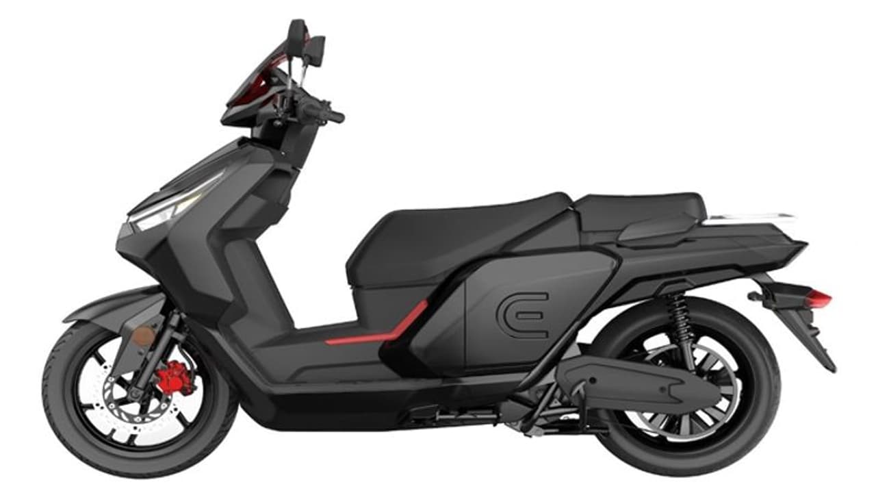 एक रिचार्ज में 300 KM का सफर, ये है सबसे ज्यादा ड्राइविंग रेंज वाली इलेक्ट्रिक स्कूटर एक रिचार्ज में 300 KM का सफर, ये है सबसे ज्यादा ड्राइविंग रेंज वाली इलेक्ट्रिक स्कूटर