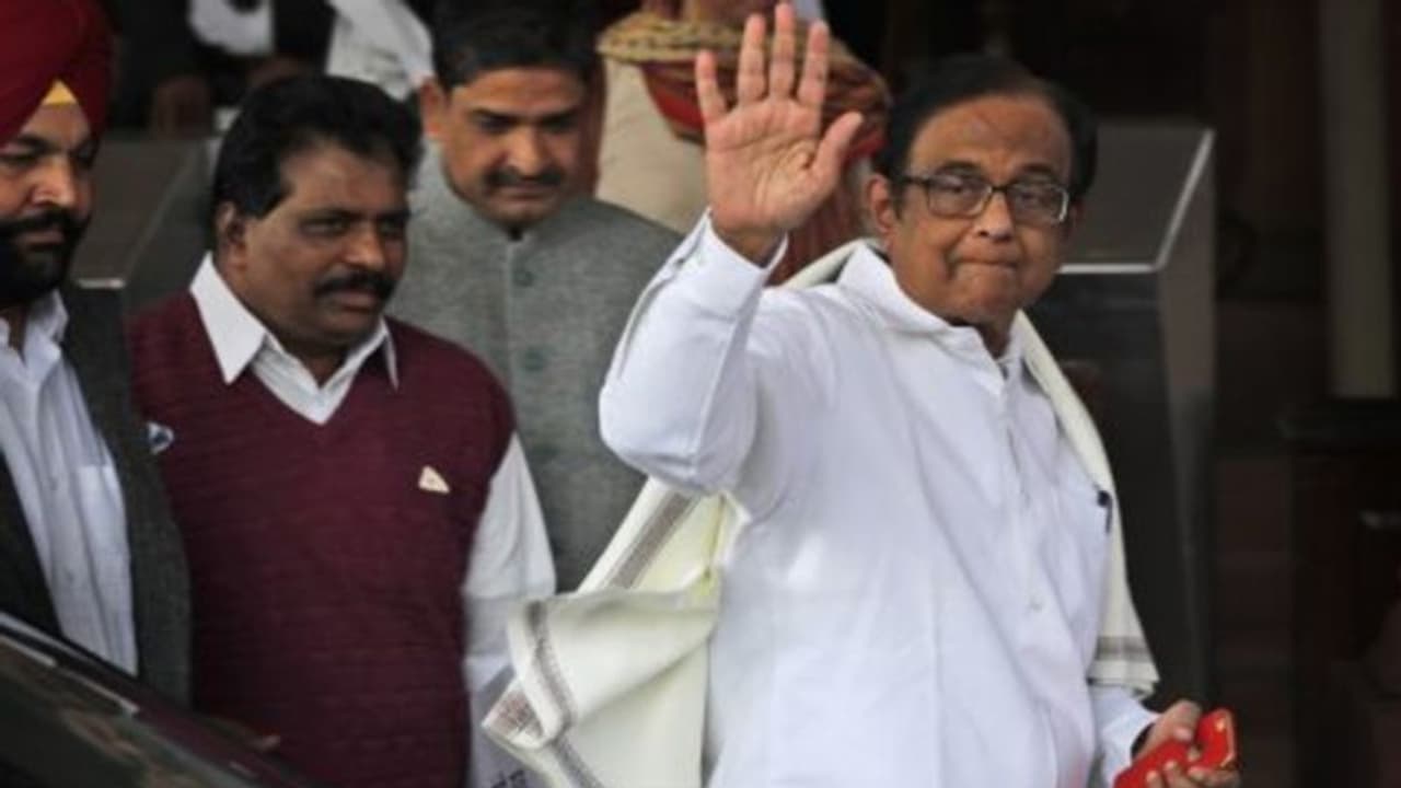 ಇಂದಿರಾ, ರಾಜೀವ್ ಗಾಂಧಿ ಕಲಿಸಿದ್ದಾರೆ ನಿರ್ಭೀತ ಪಾಠ; ಮೋದಿ ಬೆದರಿಕೆಗೆ ಜಗ್ಗಲ್ಲ: ಪಿ ಚಿದಂಬರಂ!