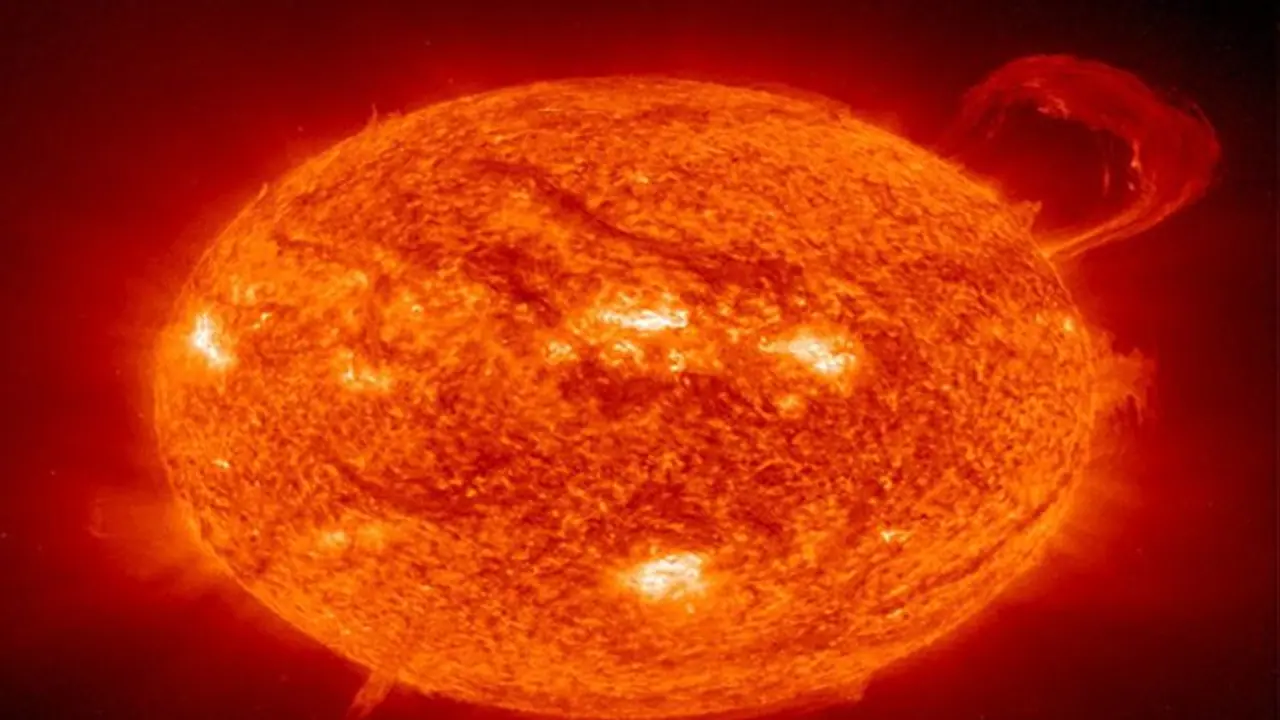 সূর্যগ্রহণের সঙ্গে করোনার সম্পর্ক কোথায়, জেনে নিন এই বিষয়ে কি বলছেন বিশেষজ্ঞরা সূর্যগ্রহণের সঙ্গে করোনার সম্পর্ক কোথায়, জেনে নিন এই বিষয়ে কি বলছেন বিশেষজ্ঞরা