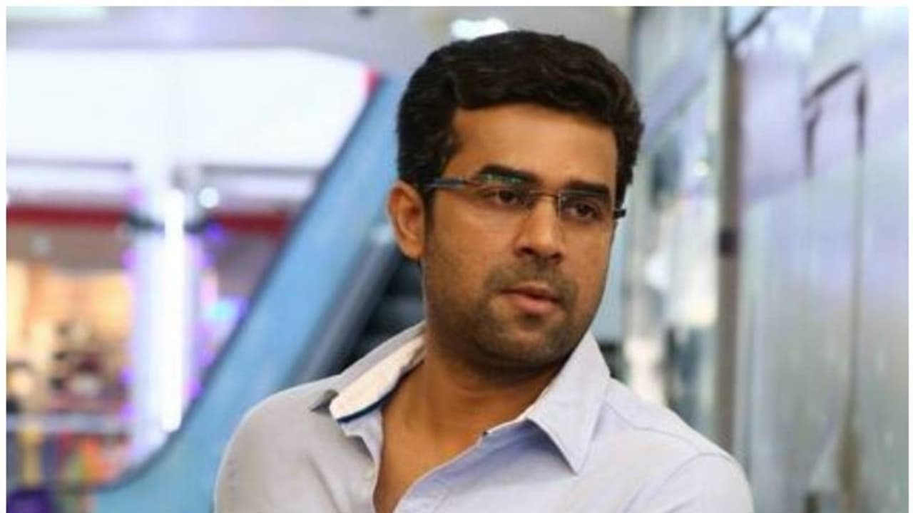 ഓൺലൈൻ റിലീസിൽ നിന്നും പിന്മാറി കൂടുതൽ മലയാള ചിത്രങ്ങൾ, തീരുമാനത്തിലുറച്ച് വിജയ് ബാബു ഓൺലൈൻ റിലീസിൽ നിന്നും പിന്മാറി കൂടുതൽ മലയാള ചിത്രങ്ങൾ, തീരുമാനത്തിലുറച്ച് വിജയ് ബാബു