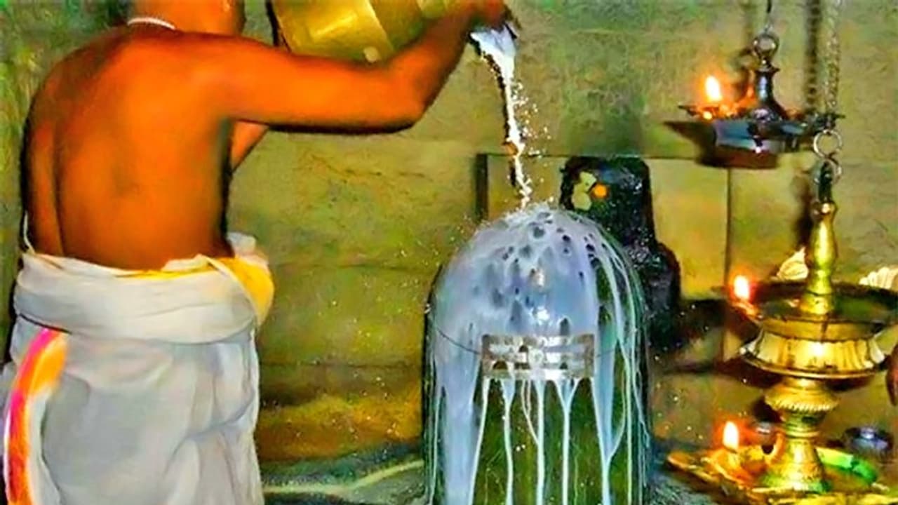 4 दिन में बदल गई 4 ग्रहों की स्थितियां, अशुभ प्रभाव से बचने के लिए कौन से उपाय करें 4 दिन में बदल गई 4 ग्रहों की स्थितियां, अशुभ प्रभाव से बचने के लिए कौन से उपाय करें