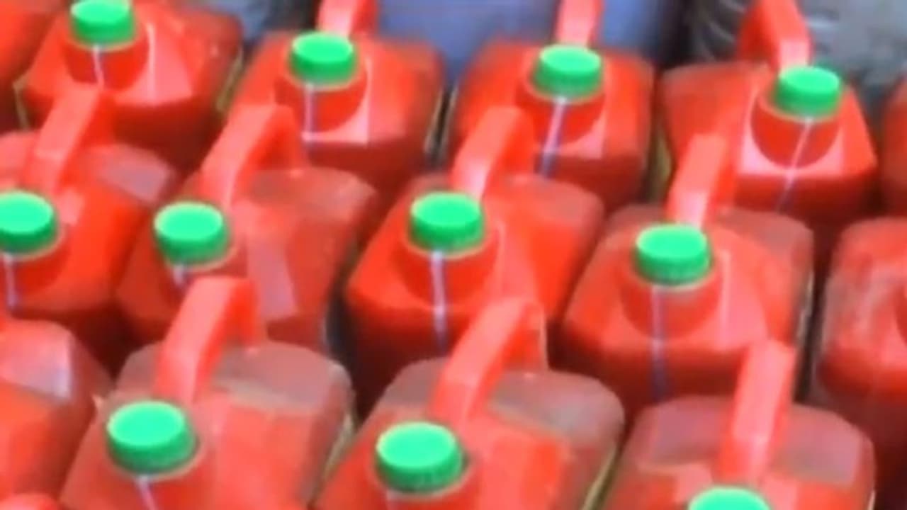 ഇടുക്കിയില്‍ നിര്‍ത്താതെ പോയ ജീപ്പ് പിന്തുടര്‍ന്നു; എക്‌സൈസിന് കിട്ടിയത് നിറം ചേർത്ത 260 ലിറ്റർ സ്‌പിരിറ്റ്