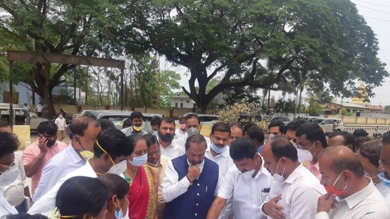 ಶಿವಮೊಗ್ಗ ಸಚಿವ, ಸಂಸದರಿಂದ ರೈಲ್ವೆ 100 ಅಡಿ ವರ್ತುಲ ರಸ್ತೆ ಕಾಮಗಾರಿ ವೀಕ್ಷಣೆ ಶಿವಮೊಗ್ಗ ಸಚಿವ, ಸಂಸದರಿಂದ ರೈಲ್ವೆ 100 ಅಡಿ ವರ್ತುಲ ರಸ್ತೆ ಕಾಮಗಾರಿ ವೀಕ್ಷಣೆ