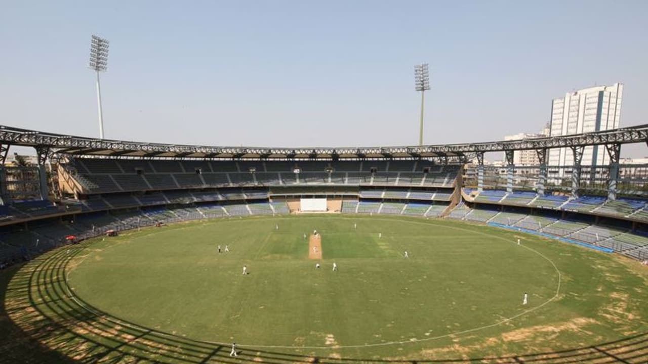 ഇന്ത്യയുടെ വിശ്വവിജയത്തിന് വേദിയായ വാംഖഡെ ക്വാറന്റീന് കേന്ദ്രമാക്കുന്നു ഇന്ത്യയുടെ വിശ്വവിജയത്തിന് വേദിയായ വാംഖഡെ ക്വാറന്റീന് കേന്ദ്രമാക്കുന്നു