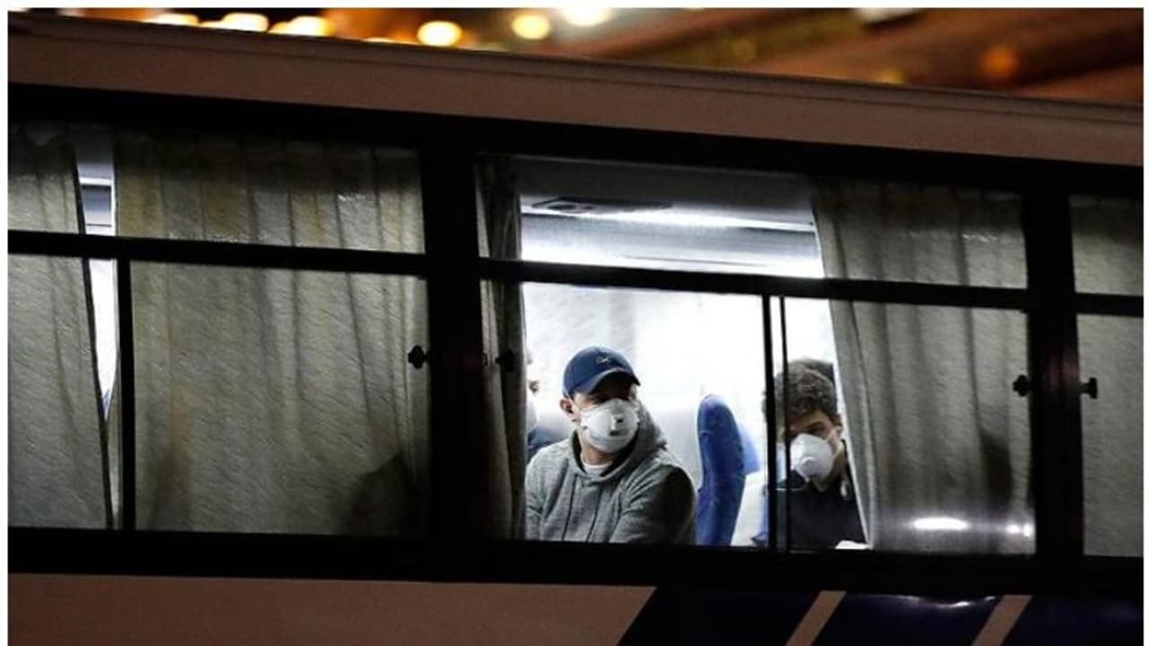 ബംഗളൂർ കോട്ടയം യാത്ര മാനദണ്ഡങ്ങൾ പാലിച്ചു തന്നെ; കെപിസിസിക്ക് ബന്ധമൊന്നുമില്ലെന്നും വിശദീകരണം ബംഗളൂർ കോട്ടയം യാത്ര മാനദണ്ഡങ്ങൾ പാലിച്ചു തന്നെ; കെപിസിസിക്ക് ബന്ധമൊന്നുമില്ലെന്നും വിശദീകരണം