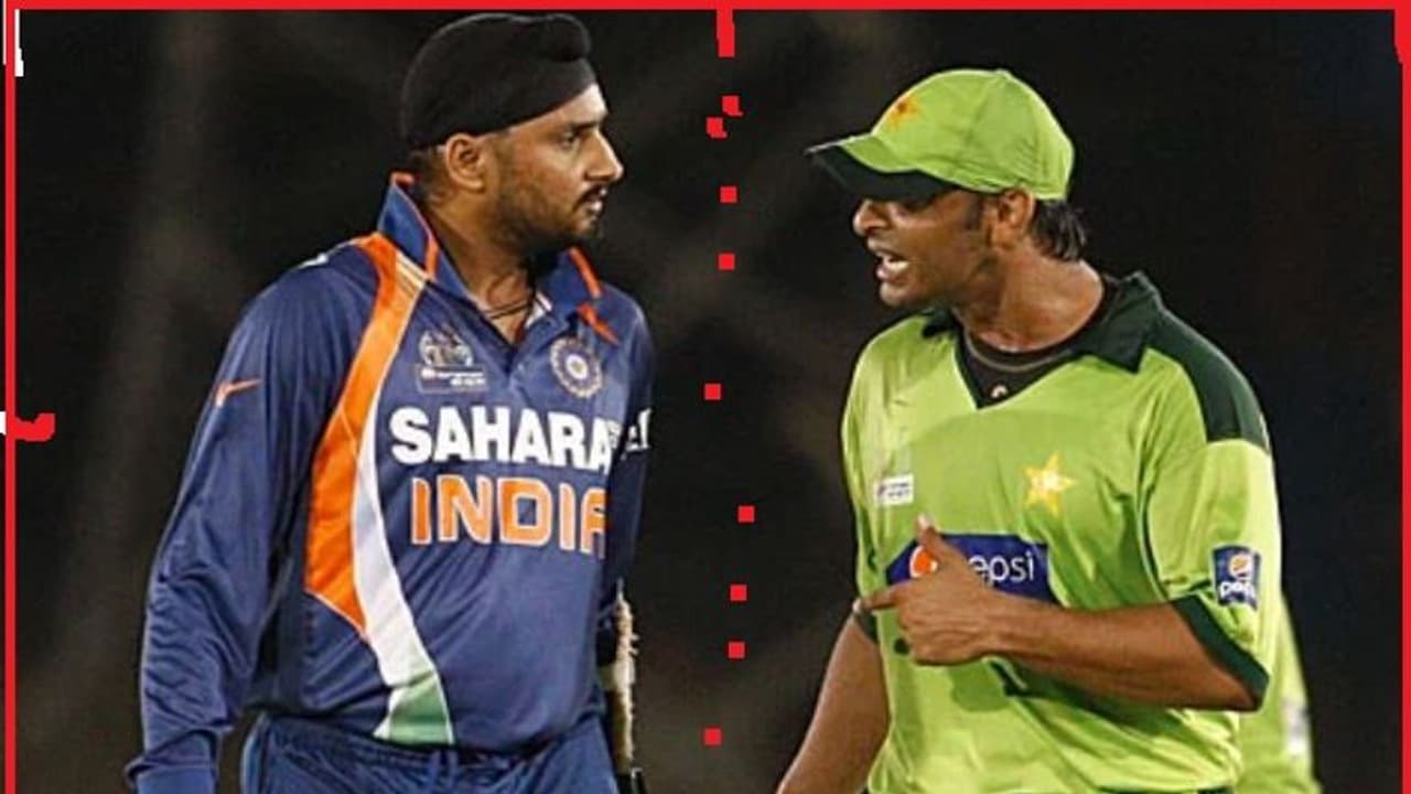 ಜಗಳ ಮಾಡಲು ಹರ್ಭಜನ್ ಕೋಣೆಗೆ ತೆರಳಿದ್ದೆ, 2010ರ ಏಷ್ಯಾಕಪ್ ಸ್ಲೆಡ್ಜಿಂಗ್ ಕತೆ ಹೇಳಿದ ಅಕ್ತರ್! ಜಗಳ ಮಾಡಲು ಹರ್ಭಜನ್ ಕೋಣೆಗೆ ತೆರಳಿದ್ದೆ, 2010ರ ಏಷ್ಯಾಕಪ್ ಸ್ಲೆಡ್ಜಿಂಗ್ ಕತೆ ಹೇಳಿದ ಅಕ್ತರ್!