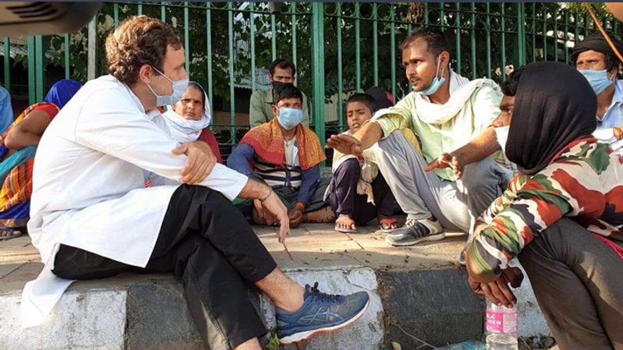 রাহুল গান্ধিকে 'নাটকবাজ' বললেন নির্মলা সীতারমন, সনিয়ার কাছে হাত জোড় করে আবেদন রাহুল গান্ধিকে 'নাটকবাজ' বললেন নির্মলা সীতারমন, সনিয়ার কাছে হাত জোড় করে আবেদন