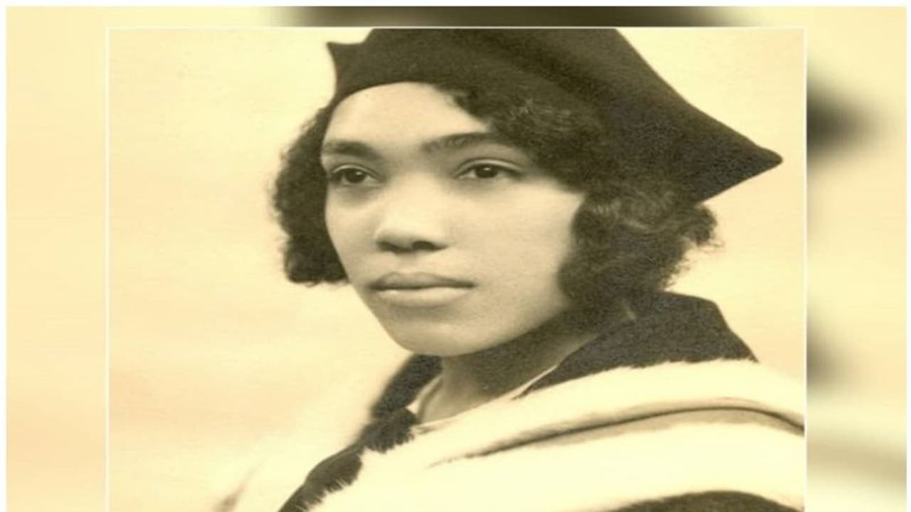 എത്ര അവഗണിക്കപ്പെട്ടിട്ടും ഉയരങ്ങളിലേക്ക് കുതിച്ചവള്, ലോകത്തിനാകെ മാതൃകയാണിവര് എത്ര അവഗണിക്കപ്പെട്ടിട്ടും ഉയരങ്ങളിലേക്ക് കുതിച്ചവള്, ലോകത്തിനാകെ മാതൃകയാണിവര്