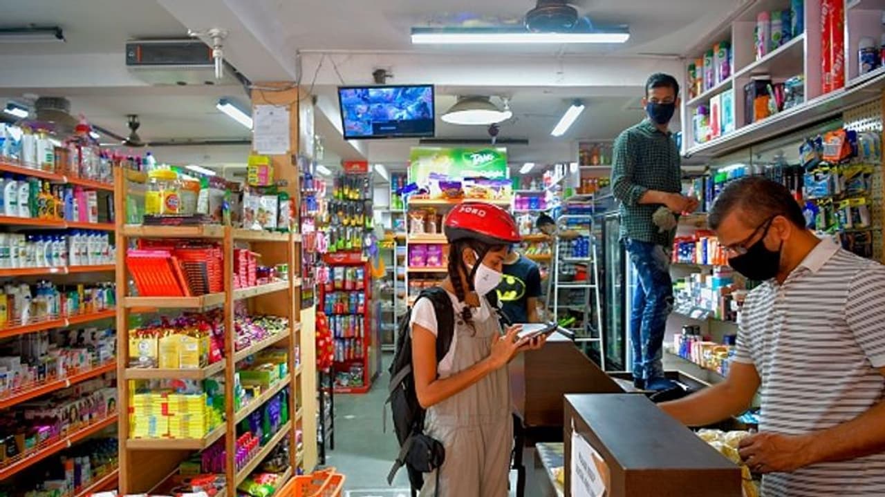 మరిన్ని సడలింపులు ఇచ్చిన జగన్ సర్కార్.. బట్ కండీషన్స్ అప్లయ్ మరిన్ని సడలింపులు ఇచ్చిన జగన్ సర్కార్.. బట్ కండీషన్స్ అప్లయ్