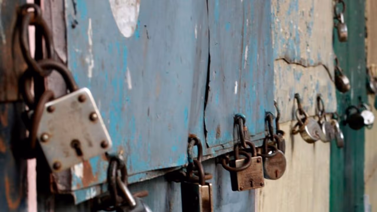 Karnataka extends lockdown till May 19, to issue new guidelines for state after Centre’s order